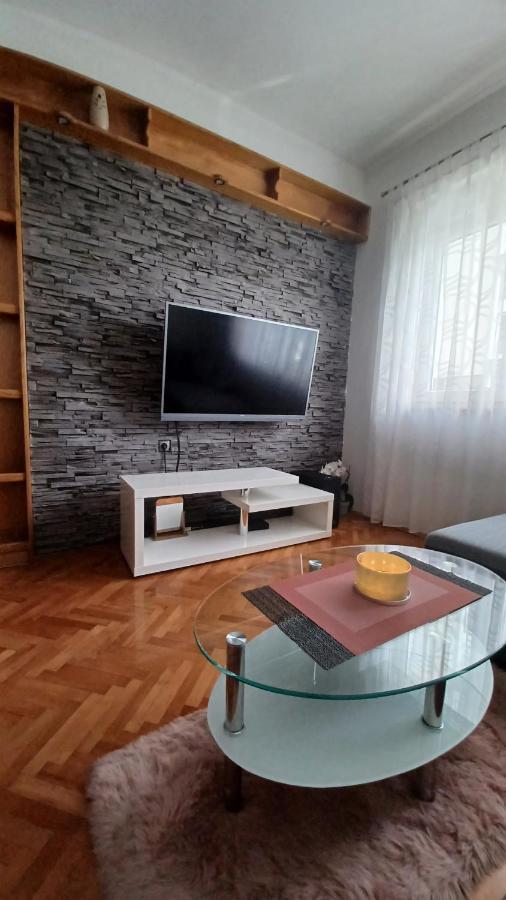 Апартаменти Apartman Dora Пула Екстер'єр фото