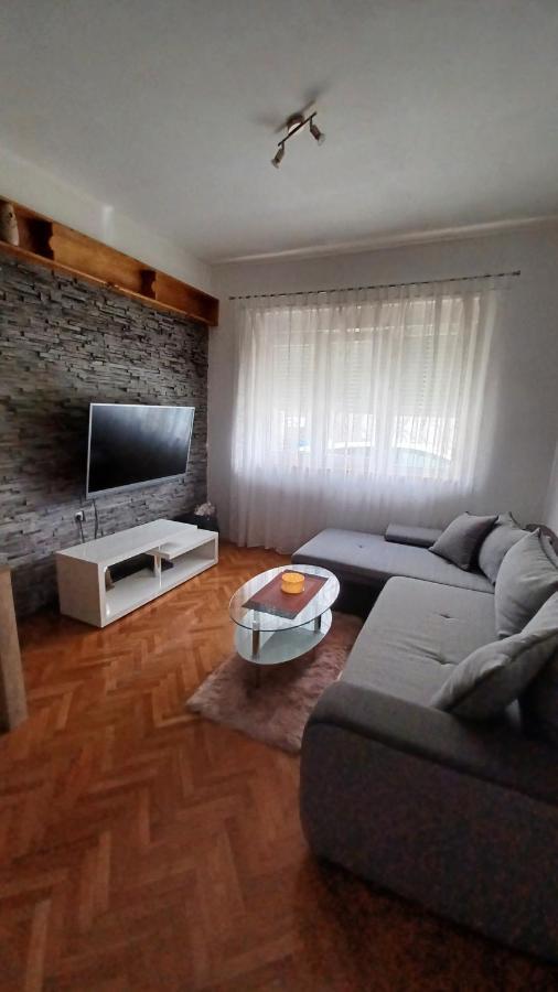 Апартаменти Apartman Dora Пула Екстер'єр фото
