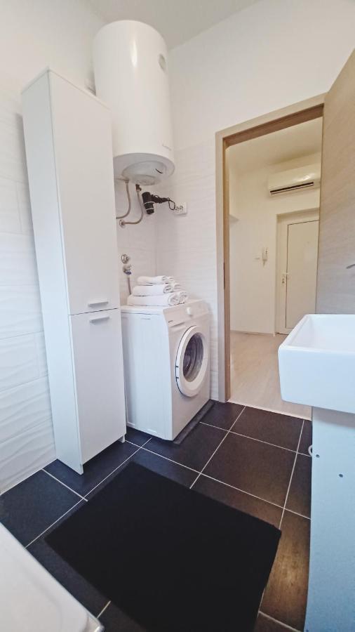 Апартаменти Apartman Dora Пула Екстер'єр фото
