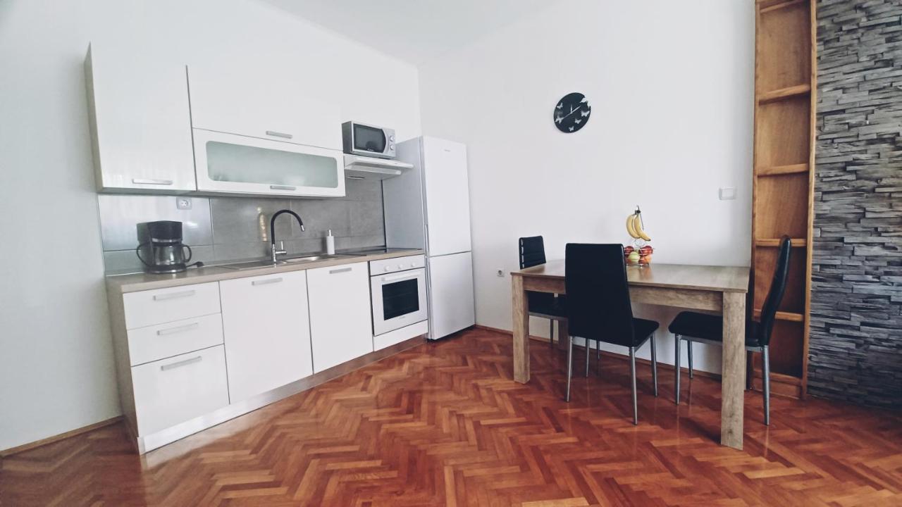 Апартаменти Apartman Dora Пула Екстер'єр фото